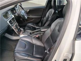 2013 Volvo V40 4WD Sedan for sale, Japanese used car export - photo 35 of 56 | GULJI TRADERS