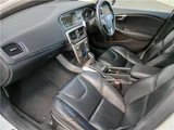 2013 Volvo V40 4WD Sedan for sale, Japanese used car export - photo 36 of 56 | GULJI TRADERS