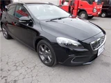 2013 Volvo V40 4WD Sedan for sale, Japanese used car export - photo 3 of 27 | GULJI TRADERS