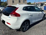 2013 Volvo V40 T4 SE Sedan for sale, Japanese used car export - photo 13 of 40 | GULJI TRADERS