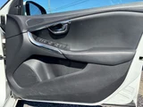 2013 Volvo V40 T4 SE Sedan for sale, Japanese used car export - photo 30 of 40 | GULJI TRADERS