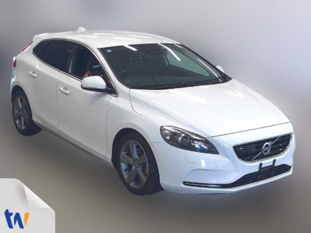 2013 Volvo V40 T4SE - photo 1 2013 Volvo V40 T4SE Sedan for sale, Japanese used car export - photo 1 of 4 | GULJI TRADERS