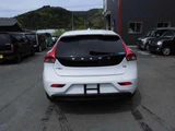 2013 Volvo V40 T4 SE Sedan for sale, Japanese used car export - photo 7 of 20 | GULJI TRADERS
