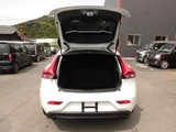 2013 Volvo V40 T4 SE Sedan for sale, Japanese used car export - photo 17 of 20 | GULJI TRADERS
