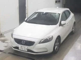 2013 Volvo V40 T4SE Sedan for sale, Japanese used car export - photo 4 of 5 | GULJI TRADERS