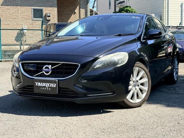 2013 Volvo V40 T4 SE Sedan for sale, Japanese used car export - photo 1 of 9 | GULJI TRADERS