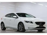 2013 Volvo V40 T4 SE Sedan for sale, Japanese used car export - photo 5 of 9 | GULJI TRADERS