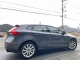 2014 Volvo V40 T4SE Sedan for sale, Japanese used car export - photo 8 of 64 | GULJI TRADERS