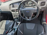 2014 Volvo V40 T4 Sedan for sale, Japanese used car export - photo 17 of 35 | GULJI TRADERS