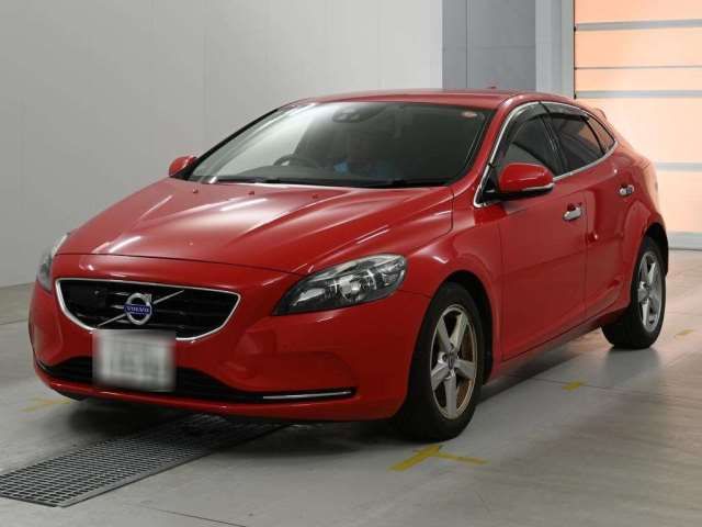 2014 Volvo V40 T4 Sedan for sale, Japanese used car export - photo 1 of 12 | GULJI TRADERS