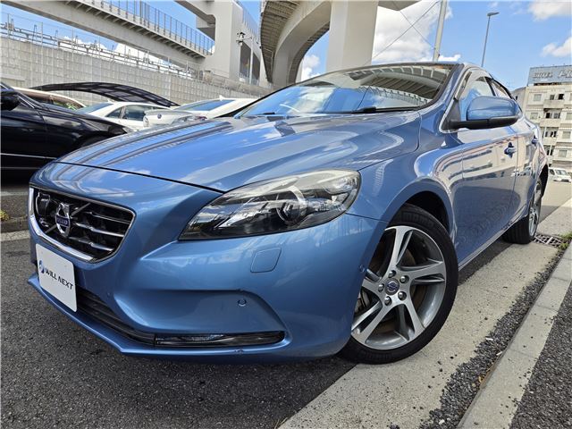2015 Volvo V40 D4 SE - photo 1 2015 Volvo V40 D4 SE Sedan for sale, Japanese used car export - photo 1 of 46 | GULJI TRADERS