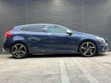 2015 Volvo V40 T5 Sedan for sale, Japanese used car export - photo 2 of 59 | GULJI TRADERS
