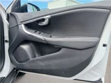 2015 Volvo V40 T5 AWD SE Sedan for sale, Japanese used car export - photo 49 of 54 | GULJI TRADERS