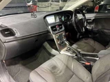 2015 Volvo V40 T5 4WD Sedan for sale, Japanese used car export - photo 50 of 64 | GULJI TRADERS