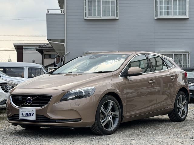 2015 Volvo V40 D4 SE Sedan for sale, Japanese used car export - photo 1 of 71 | GULJI TRADERS