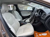 2015 Volvo V40 D4 SE Sedan for sale, Japanese used car export - photo 16 of 71 | GULJI TRADERS