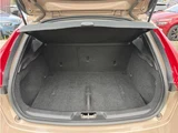 2015 Volvo V40 D4 SE Sedan for sale, Japanese used car export - photo 39 of 71 | GULJI TRADERS