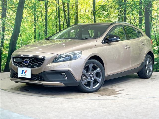 2015 Volvo V40 T5 AWD - photo 1 2015 Volvo V40 T5 AWD Sedan for sale, Japanese used car export - photo 1 of 30 | GULJI TRADERS