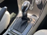 2015 Volvo V40 V40 T-4 SE Sedan for sale, Japanese used car export - photo 17 of 24 | GULJI TRADERS