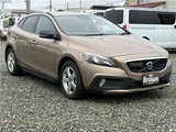 2016 Volvo V40 D4 Diesel Turbo Sedan for sale, Japanese used car export - photo 1 of 46 | GULJI TRADERS