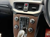 2016 Volvo V40 D4 Diesel Turbo Sedan for sale, Japanese used car export - photo 17 of 26 | GULJI TRADERS