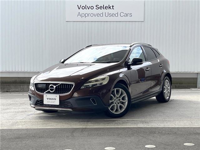 2016 Volvo V40 D4 - photo 1 2016 Volvo V40 D4 Sedan for sale, Japanese used car export - photo 1 of 30 | GULJI TRADERS