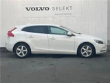 2016 Volvo V40 D4 Sedan for sale, Japanese used car export - photo 8 of 30 | GULJI TRADERS