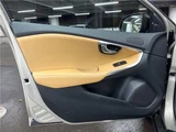 2017 Volvo V40 D4 Sedan for sale, Japanese used car export - photo 10 of 30 | GULJI TRADERS