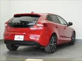 2017 Volvo V40 D4 Dynamic Sedan for sale, Japanese used car export - photo 18 of 50 | GULJI TRADERS