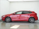 2017 Volvo V40 D4 Dynamic Sedan for sale, Japanese used car export - photo 21 of 50 | GULJI TRADERS