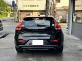 2017 Volvo V40 T3 Sedan for sale, Japanese used car export - photo 57 of 69 | GULJI TRADERS