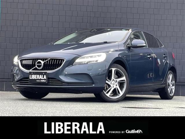 2017 Volvo V40 V40 D4 - photo 1 2017 Volvo V40 V40 D4 Sedan for sale, Japanese used car export - photo 1 of 24 | GULJI TRADERS