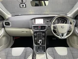 2017 Volvo V40 V40 D4 Sedan for sale, Japanese used car export - photo 3 of 24 | GULJI TRADERS