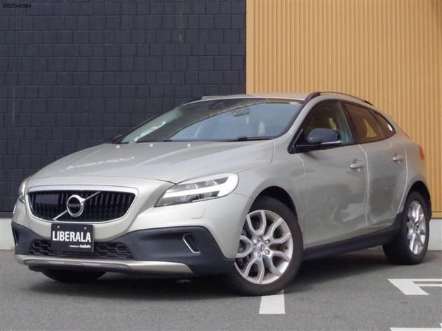 2017 Volvo V40 V40 D4 Sedan for sale, Japanese used car export - photo 1 of 24 | GULJI TRADERS