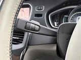 2017 Volvo V40 V40 D4 Sedan for sale, Japanese used car export - photo 9 of 23 | GULJI TRADERS