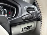 2017 Volvo V40 V40 D4 Sedan for sale, Japanese used car export - photo 10 of 23 | GULJI TRADERS