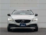 2017 Volvo V40 D4 SUMMUM Sedan for sale, Japanese used car export - photo 2 of 25 | GULJI TRADERS