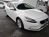 2017 Volvo V40 1500 T3 6FAT 2WD Sedan for sale, Japanese used car export - photo 7 of 23 | GULJI TRADERS
