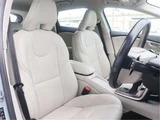 2017 Volvo V40 T3 Sedan for sale, Japanese used car export - photo 25 of 50 | GULJI TRADERS
