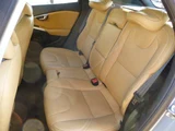 2017 Volvo V40 T5 AWD 4WD Sedan for sale, Japanese used car export - photo 13 of 24 | GULJI TRADERS