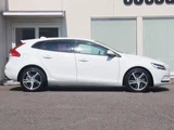 2017 Volvo V40 D4 Sedan for sale, Japanese used car export - photo 7 of 9 | GULJI TRADERS