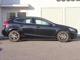 2017 Volvo V40 D4 Sedan for sale, Japanese used car export - photo 7 of 9 | GULJI TRADERS