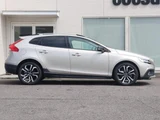 2017 Volvo V40 D4 Sedan for sale, Japanese used car export - photo 7 of 9 | GULJI TRADERS