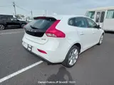 2018 Volvo V40 White Sedan for sale, Japanese used car export - photo 57 of 66 | GULJI TRADERS
