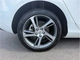 2018 Volvo V40 D4 Sedan for sale, Japanese used car export - photo 16 of 48 | GULJI TRADERS