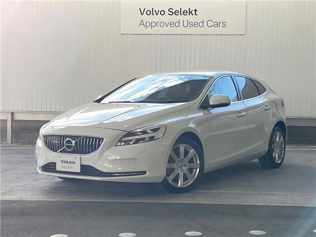 2018 Volvo V40 D4 - photo 1 2018 Volvo V40 D4 Sedan for sale, Japanese used car export - photo 1 of 30 | GULJI TRADERS