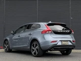 2018 Volvo V40 V40 D4 Sedan for sale, Japanese used car export - photo 2 of 24 | GULJI TRADERS
