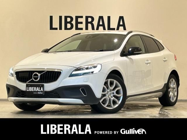 2018 Volvo V40 V40 D4 Sedan for sale, Japanese used car export - photo 1 of 24 | GULJI TRADERS