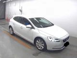 2018 Volvo V40 D4 Sedan for sale, Japanese used car export - photo 4 of 9 | GULJI TRADERS