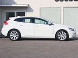 2019 Volvo V40 T3 Sedan for sale, Japanese used car export - photo 7 of 9 | GULJI TRADERS
